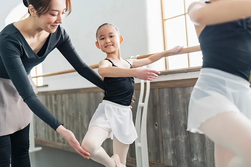 4歳から始めるダンスの基礎レッスン